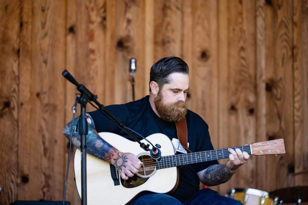 Fingerstyle Guitar Featuring Jonathan Brown